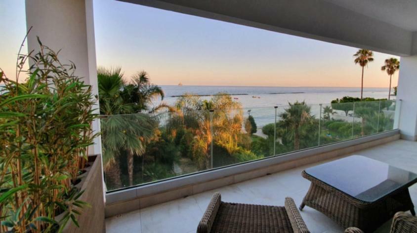 Pegasus Beach Front Appartamento Limisso Esterno foto